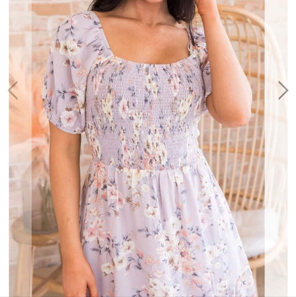 Calista lilac floral A-line knee-length puff sleeve dress, pockets,rayon, sz L. - Picture 7 of 16